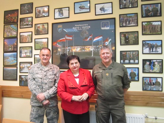 Predsjedavajuća Zajedničke komisije za odbranu i sigurnost Dušanka Majkić posjetila Kamp Butmir